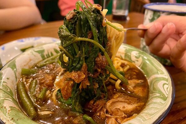 Mie Kangkung Khas Betawi